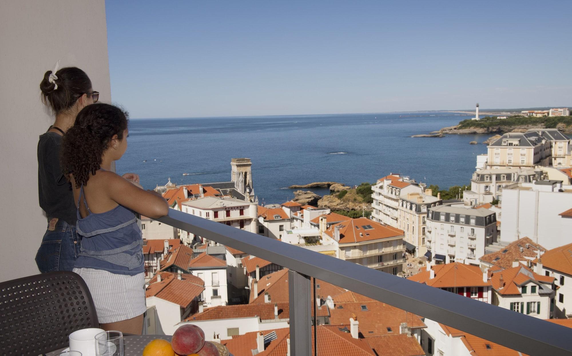 Residence Vacances Bleues Le Grand Large Биариц Екстериор снимка