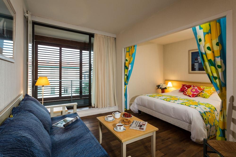 Residence Vacances Bleues Le Grand Large Биариц Екстериор снимка