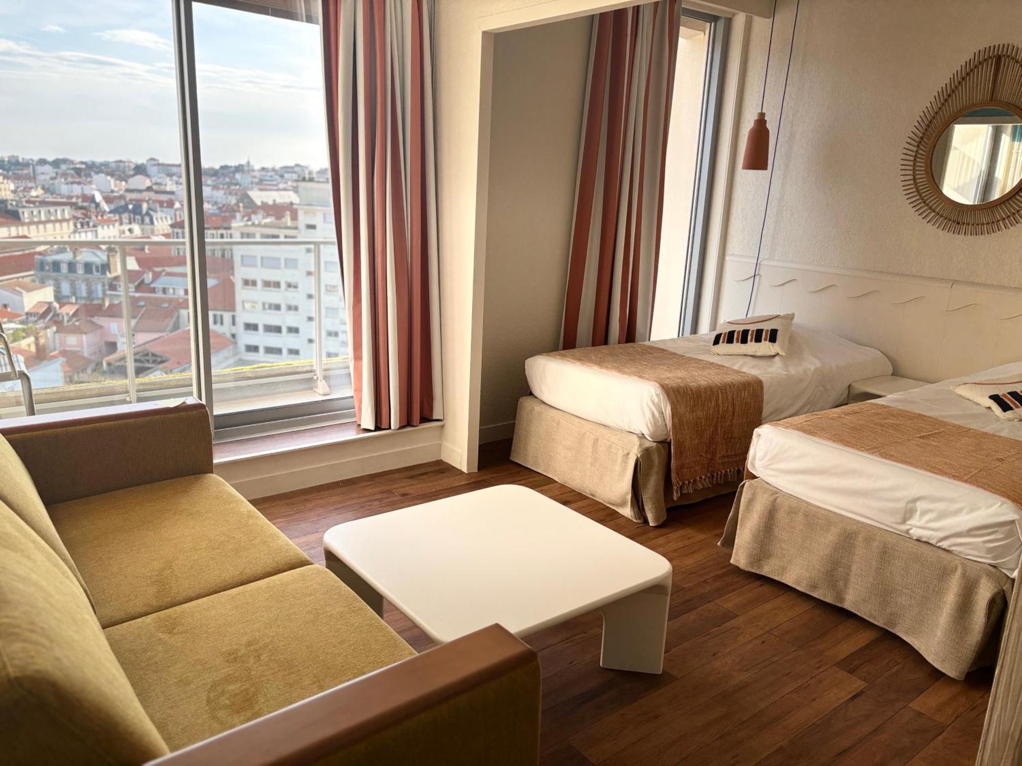 Residence Vacances Bleues Le Grand Large Биариц Екстериор снимка